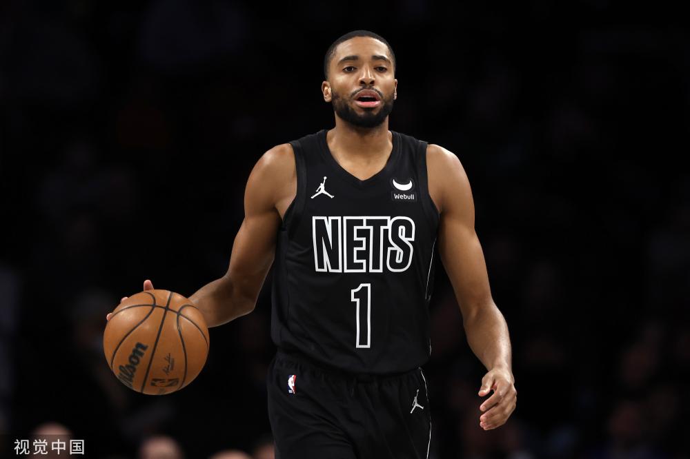 国足球员的 国足球员的